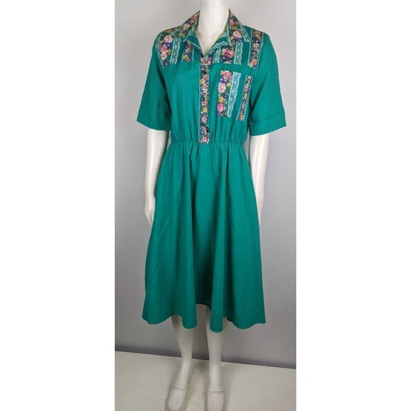 VINTAGE WOMEN'S GREEN FLORAL PRINT SHIRT DRESS - TAP&CO - SIZE 6P - Picture 2 of 14